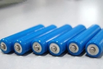 LiFeS2 Battery